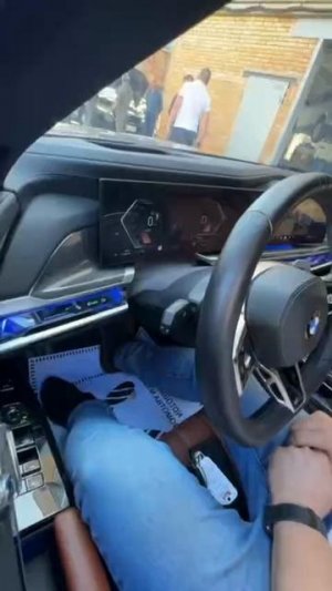 ☝️А машины-то из дорогих BMW 7🤦🏻♂️