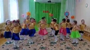 танец старшей доченьки на день матери 2020 года