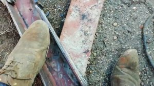 Почему переношу опорное колесо  плуга  ПЛН на зад.