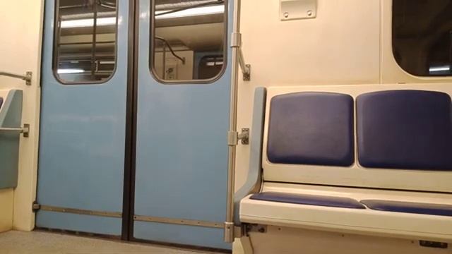 Нижегородское метро. Первый утренний поезд с "Горьковской" смотреть онлайн