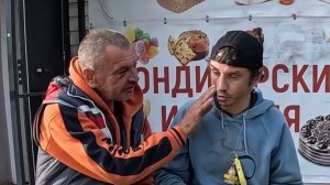 ДК распускает руки, Этиловый делёж,Пушкин с собранием сочинений,Оголодавшая Мариночка,Надины котята'