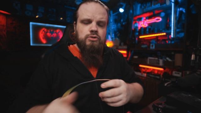 Nux B-8 - беспроводная гитарная система смотреть онлайн