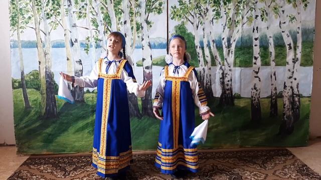 Виноград расцветает