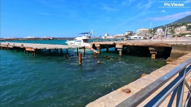 Крым Ялта сегодня 10 сентября 2025 пляж Массандровскийи пляж Таврида. Море и погода в Ялте сейчас. смотреть онлайн