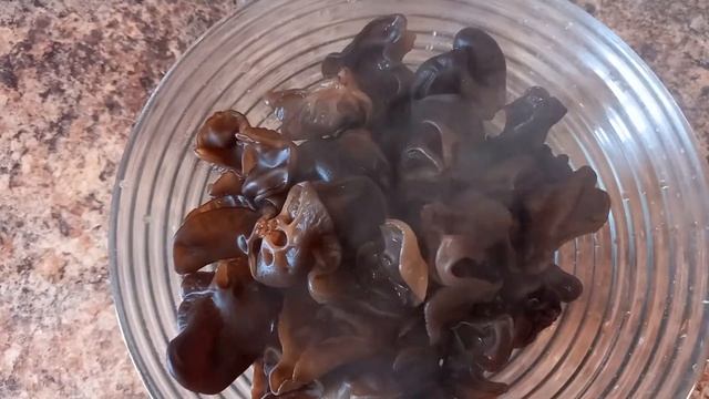 Банка маринованных грибов за 75 рублей | МУЭР | vegan