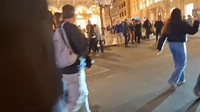 Италия Рим улица шопинг и итальянский стритстайл и ту? смотреть онлайн