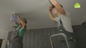 Как слить воду из-под натяжного потолка. Советы мастера по ремонту