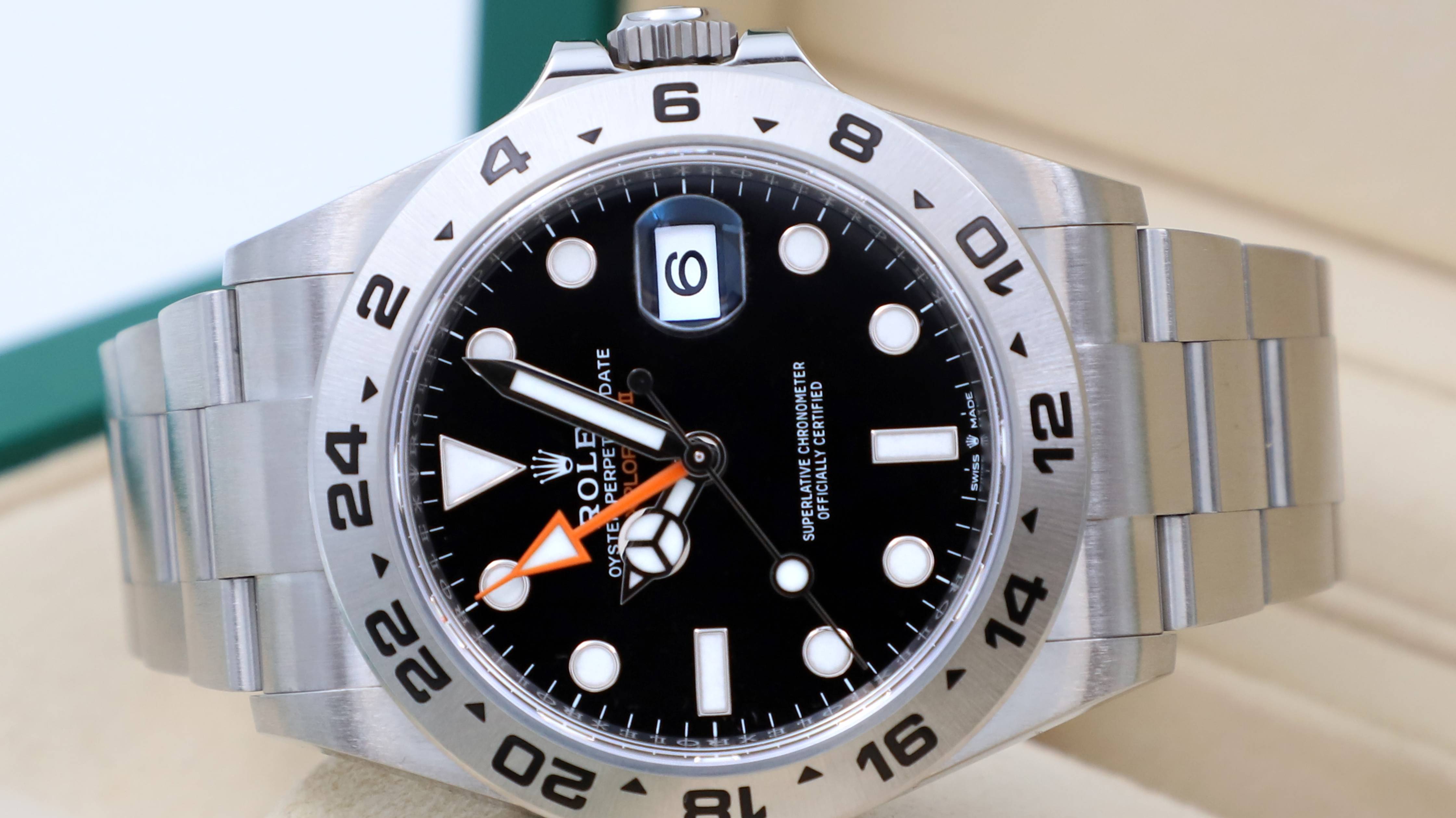 Rolex Oyster Explorer II 42 mm 226570 смотреть онлайн