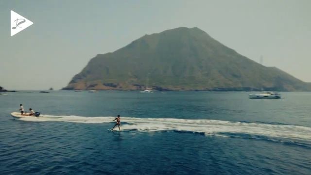 Zhoneus Deep - Hold Me Deep