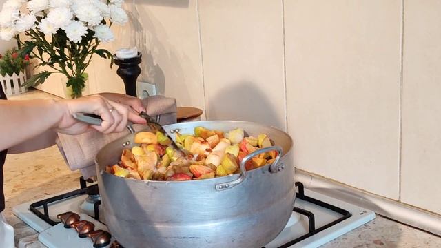 ЗАГОРОДНЫЕ БУДНИ 🏡 ЯБЛОЧНОЕ ВАРЕНЬЕ НА ЗИМУ  / ОГОРОД?