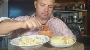 МУКБАНГ пельмени и блины с мясом/ОБЖОР/Еда на камеру/мокпанроссия