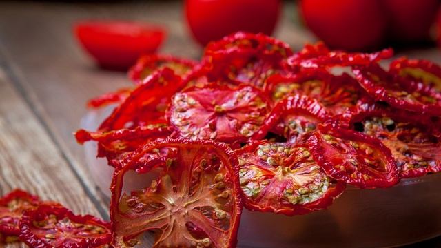 Вяленые помидоры в сушилке для овощей смотреть онлайн