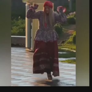 ЕЛЕНА КАРПУК Я ТАКАЯ ЛАПОЧКА Я ТАКАЯ КРАЛЯ .ВИДЕОМОНТАЖ ЕЛЕНА МЕЛЬНИКОВА.