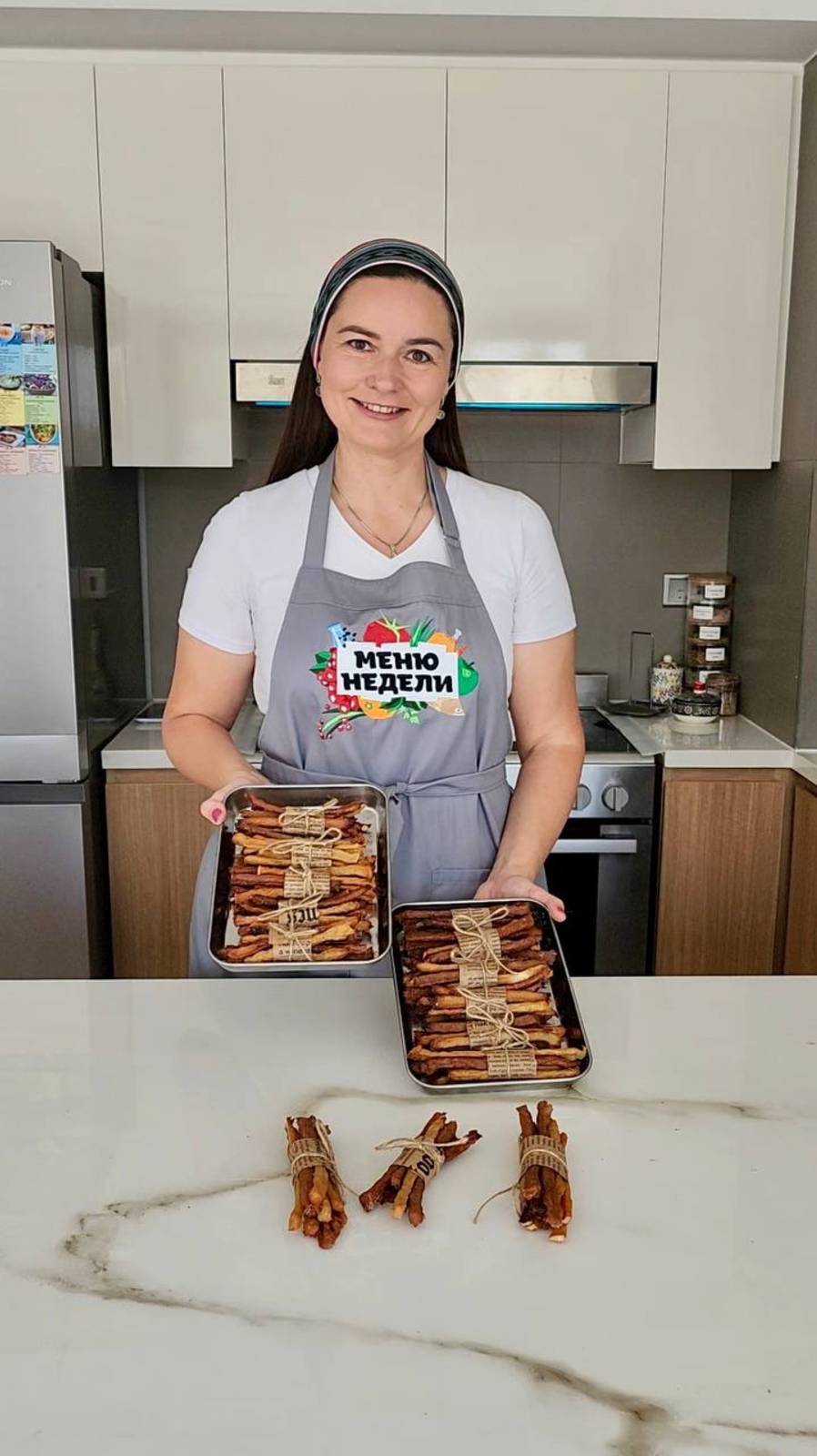 День Большой Заготовки 🤯: сушеные колбаски из курицы. смотреть онлайн