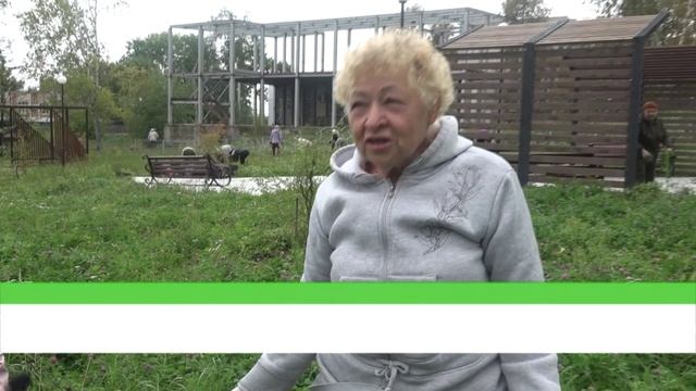 Ветераны Амурского района наводят порядок в Сквере ветеранов смотреть онлайн