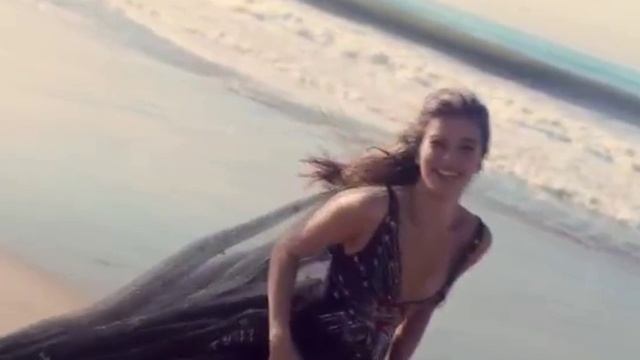 ШИКАРНАЯ ПЕСНЯ - МАЛО ОГНЯ! смотреть онлайн