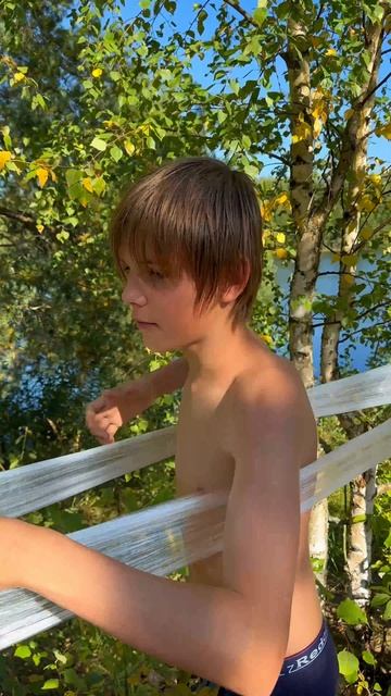 Лайфхак на случай, если вам скучно на природе.. смотреть онлайн