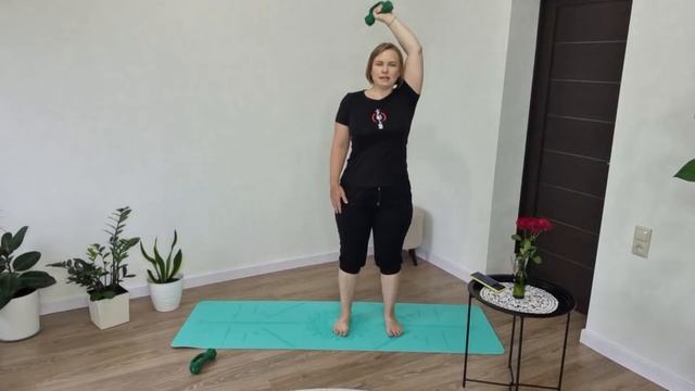 Тренировка с гантелями в прямом эфире / Профилактика остеохондроза, остеопороза, инсульта смотреть онлайн