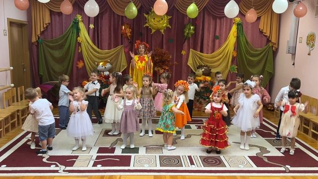 ЛЕТКА - ЕНКА для младшей группы. ТАНЕЦ к любому празднику. смотреть онлайн