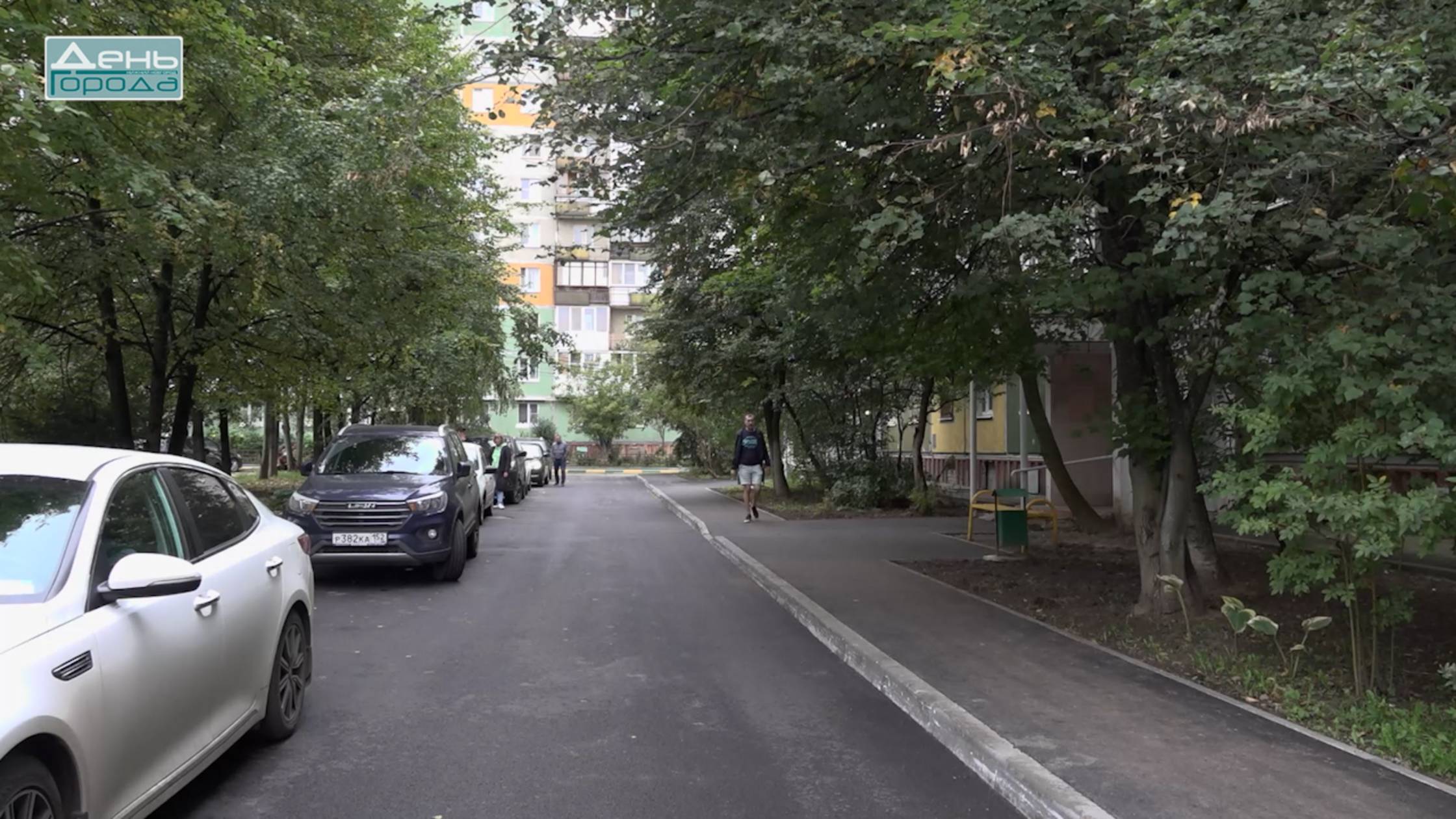 Ремонт тротуаров и дворовых проездов завершили на улицах Богдановича и Верхне-Печерской смотреть онлайн