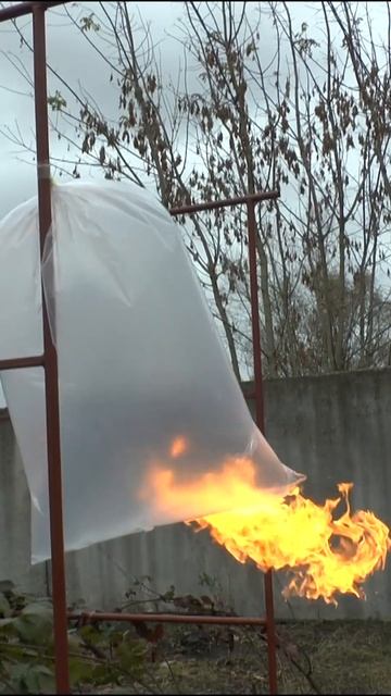 Взорвется ли пропан в полиэтиленовом мешке при поджоге? смотреть онлайн