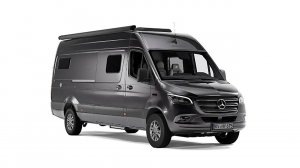 Для тех, кто хочет ездить на работу на автодоме. 4х4 Hymer Grand Canyon S700