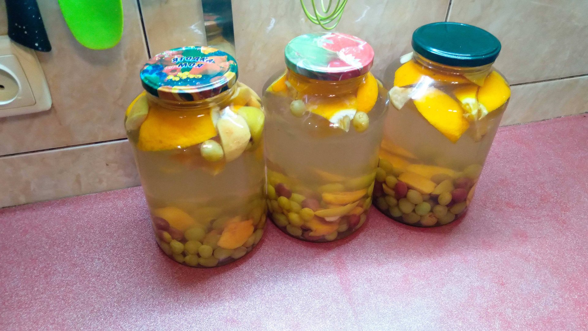 Компот из винограда и яблок с апельсинами смотреть онлайн