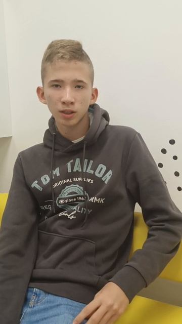 Никита после удачной сдачи ОГЭ по математике и физике  в 10 классе приступил к подготовке к ЕГЭ