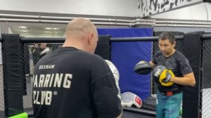 Работа на лапах #школабокса #кикбоксинг #тренировки