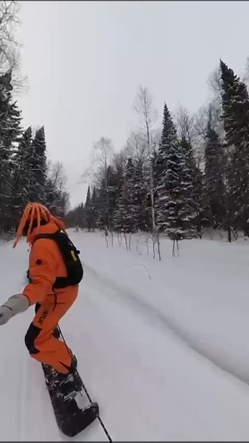 Почему стоит купить снегокат, даже если вы предпочитаете сноуборд? смотреть онлайн