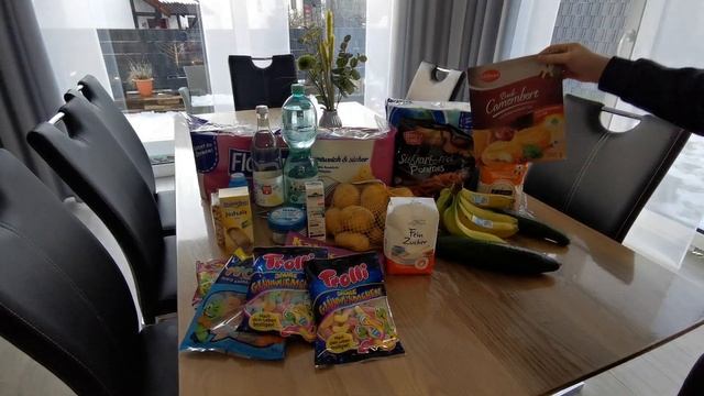 Гуляем по дну озера/ Результат ремонта кладовки/Закупка/Что выкидывают немцы на улицу шпермюль/Влог смотреть онлайн