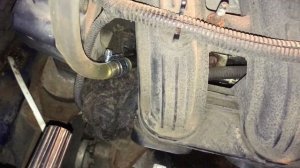 Замер давления в топливной рампе с помощью манометра для колёс. ВАЗ-2110 16 клапанов.