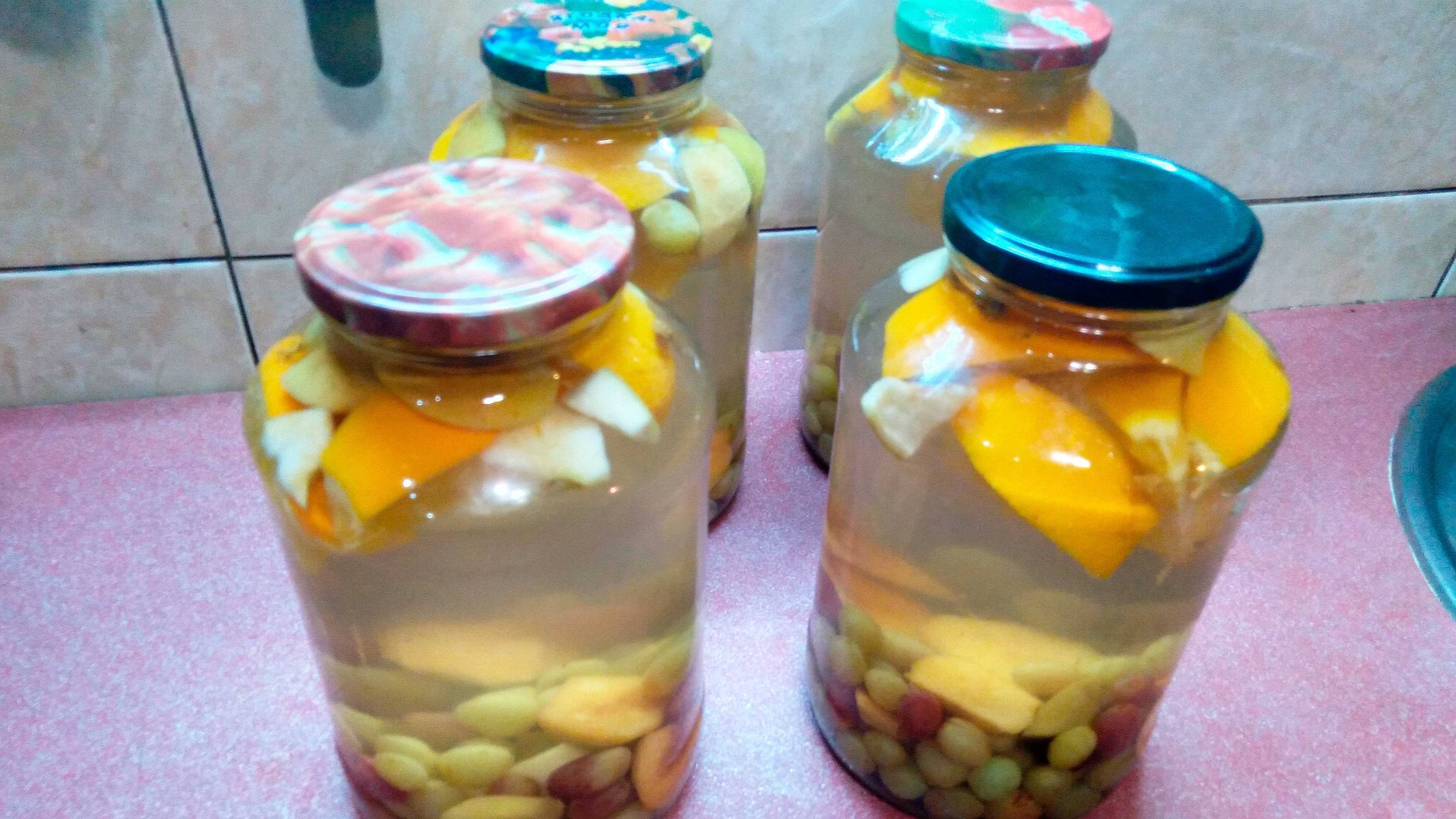 Компот из винограда и яблок с апельсинами смотреть онлайн