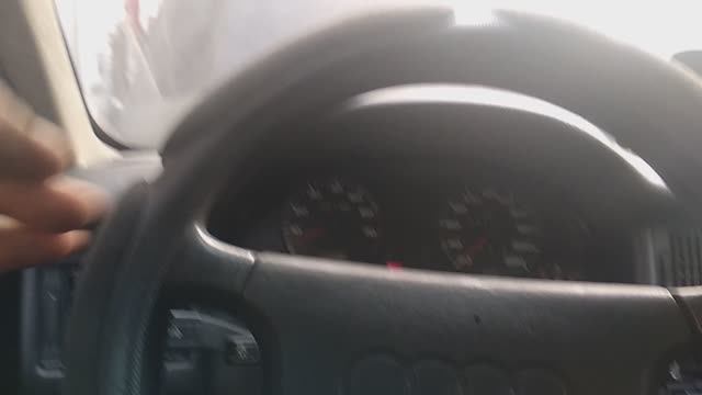 Мотор глохнет когда включаешь подсветку приборов. смотреть онлайн