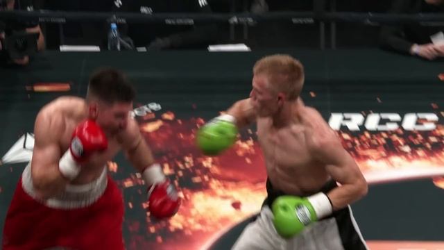 Автор одного из самых брутальных нокаутов Владимир Быстров vs Дмитрий Шефер. RCC Boxing Promotions смотреть онлайн