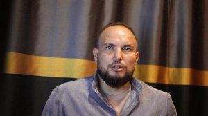 Она изменила и ушла... тогда смотри