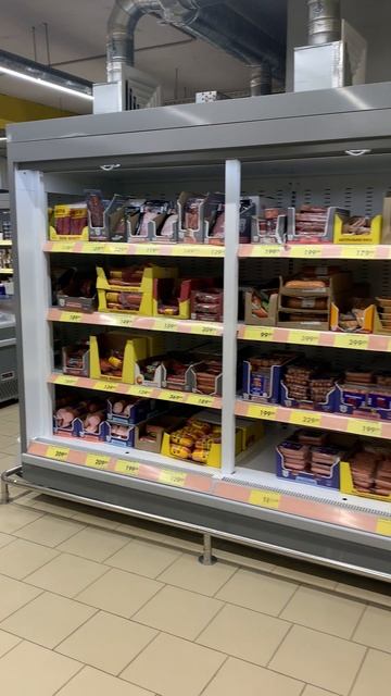 Чижик отжигает новинками смотреть онлайн