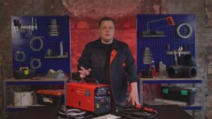 Сварочный полуавтомат FUBAG IRMIG 200 SYN LED с горелкой 250А в комплекте 646404