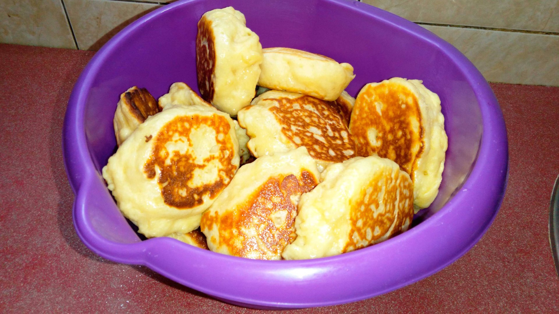 Сырники на молоке и дрожжевом тесте смотреть онлайн