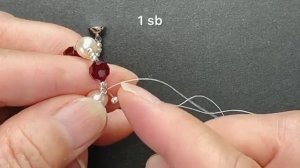 Браслет с простым дизайном, выполненный из 6-миллиметрового жемчуга и круглых бусин  от MARI koubou