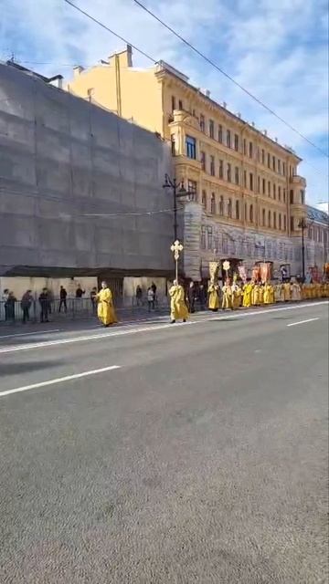 КРЕСТНЫЙ ХОД  !