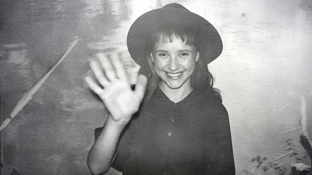 ОЖИВШИЕ ФОТО / Оживи воспоминания: подарите праздник близким 🎉📽️ смотреть онлайн