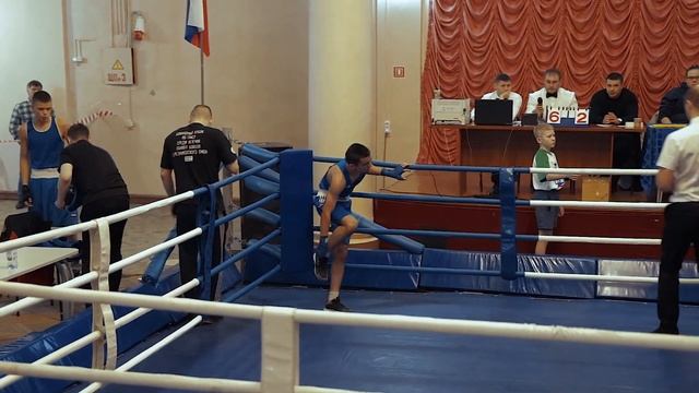 Курбанов Анзор на первенстве г.Кизела по боксу 2022