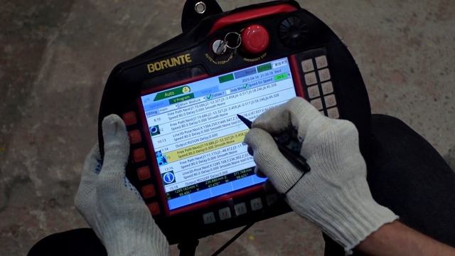 Программа перекладывания деталей роботом Borunte — пример на практике