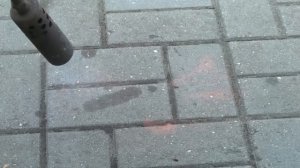 КАК УДАЛИТЬ МАСЛЯНЫЕ ПЯТНА на тротуарной плитке и бетоне  Как вывести жирное пятно