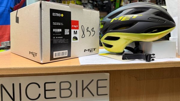 Велошлем Met Estro MIPS Helmet (3HM139CE00)