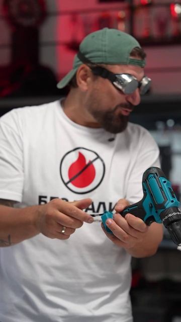 Мы не можем закрыть глазана подделки смотреть онлайн