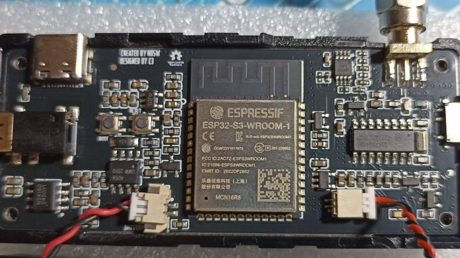 Мини радиоприемник на SI 4732 AMNVOLT . смотреть онлайн
