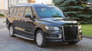 Хоккеист Овечкин купил минивэн Aurus Arsenal. Машину сняли на улицах Москвы