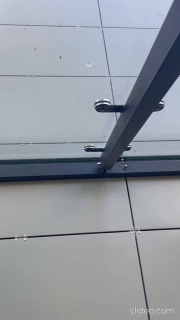 Стеклянные козырьки для учебного корпуса по адресу г. Москва, 2-я Пугачевская ул., д. 12а